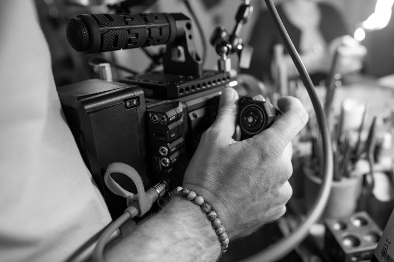 FORMAT54 Filmcrew beim Videodreh in einem Unternehmen